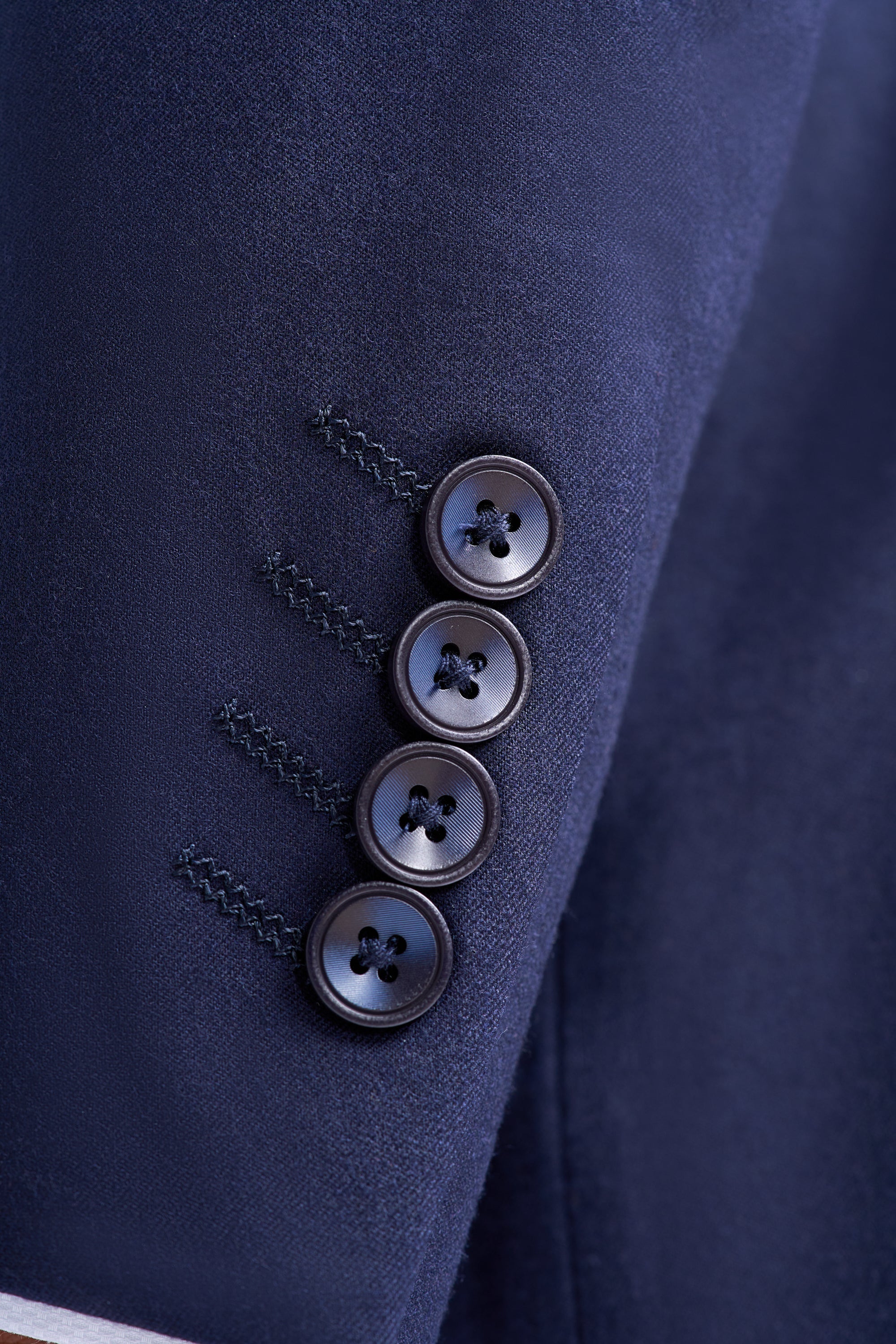 Costume deux pièces pour homme – Cavani James Navy Laine Super 130s