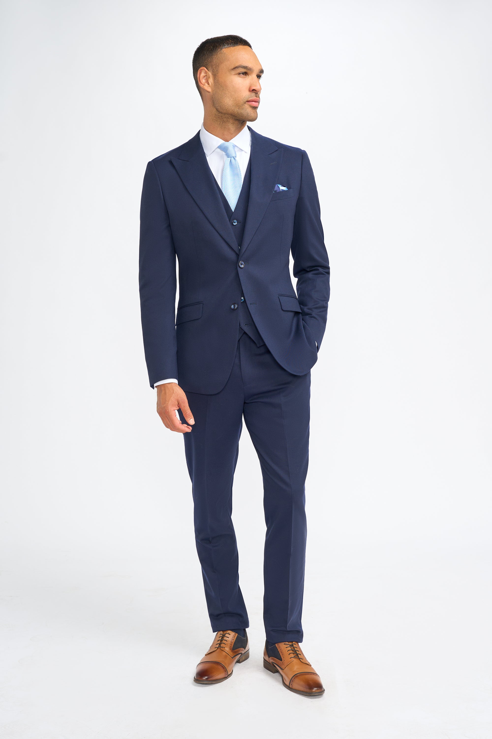 Costume trois pièces pour homme – Cavani James Navy Laine Super 130s