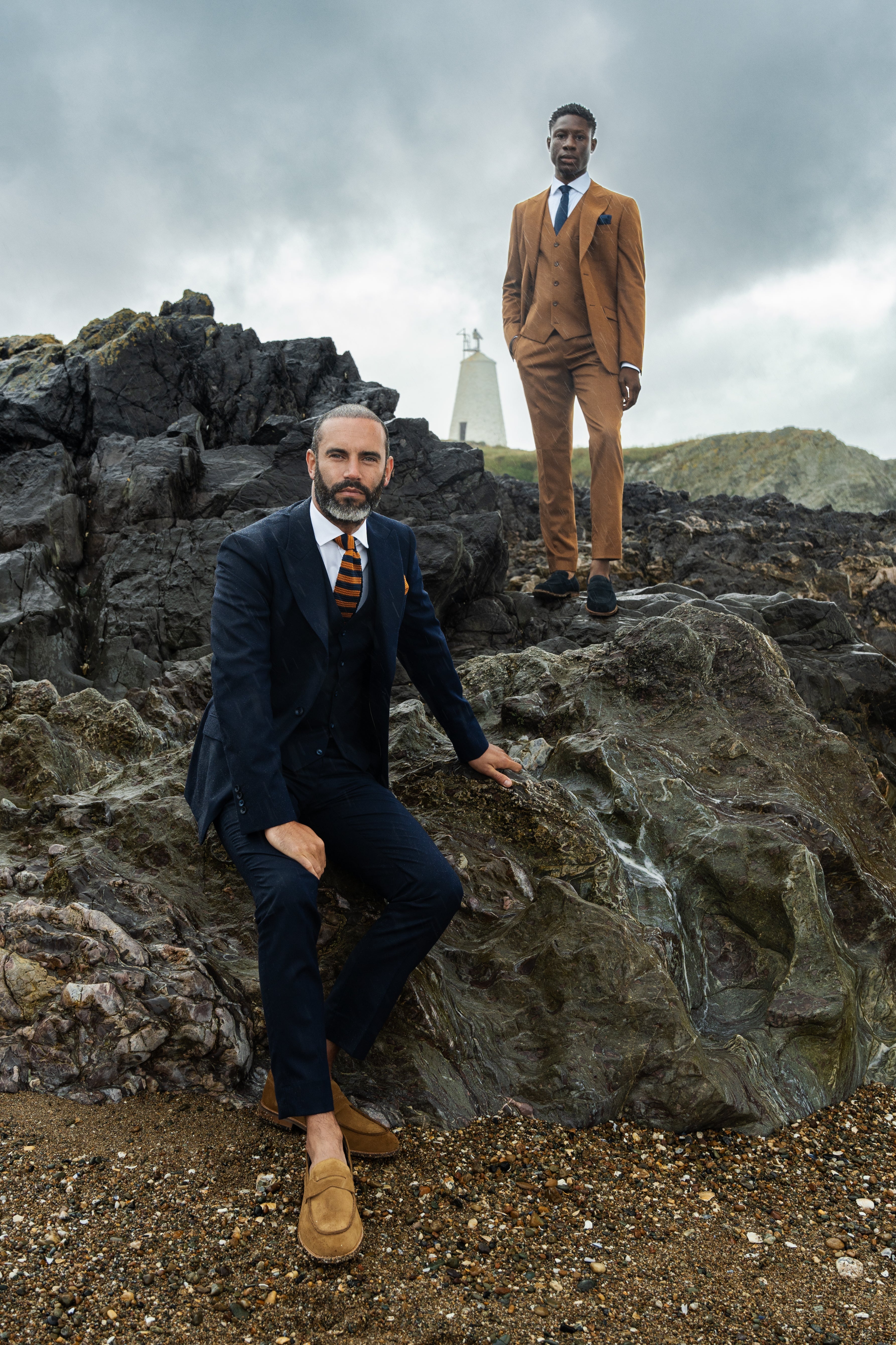 Costume trois pièces pour homme – Cavani James Navy Laine Super 130s