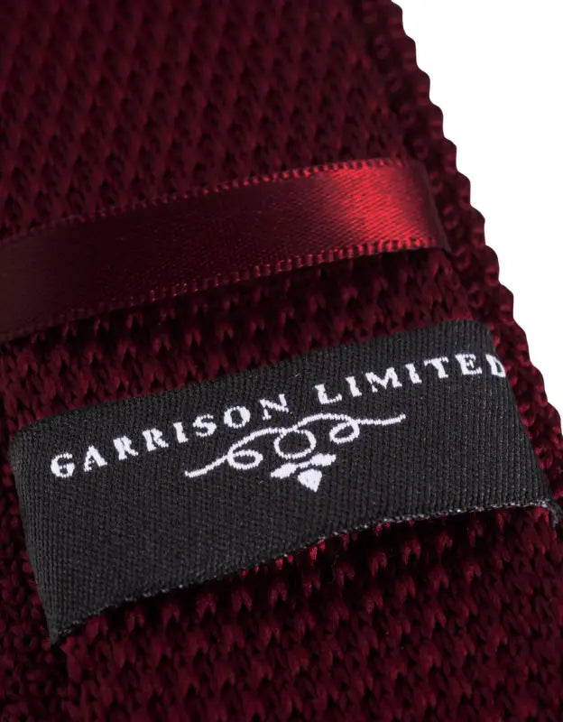 Cravate en maille coloris bordeaux - Garrison Limited
