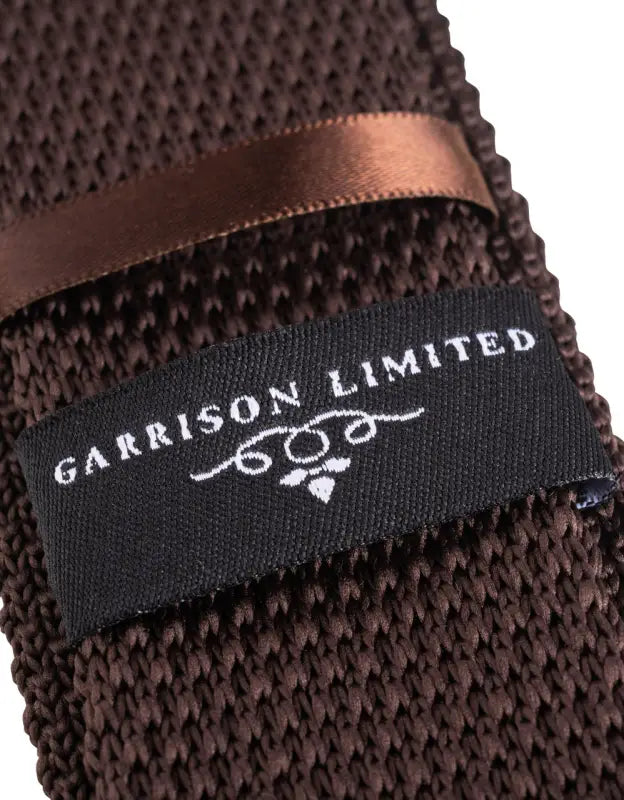 Cravate en maille coloris marron foncé - Garrison Limited