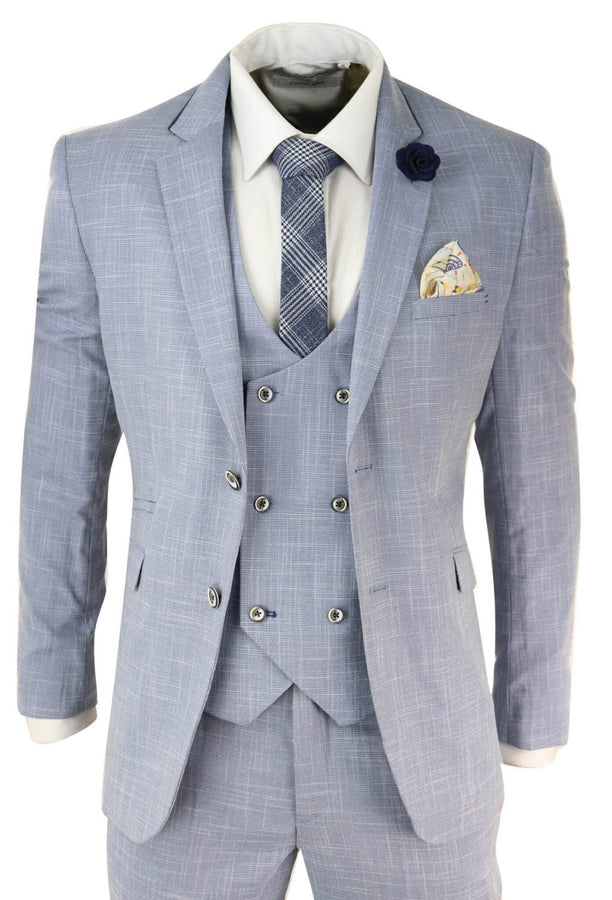 Choisir le Revers de Costume : Quel Style Convient à Votre Événement ?