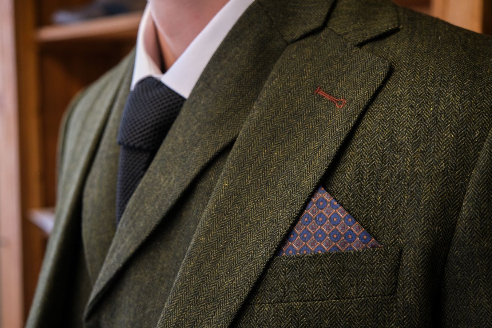 TAVERNY Chief - Costume pour hommes en tweed vert olive.