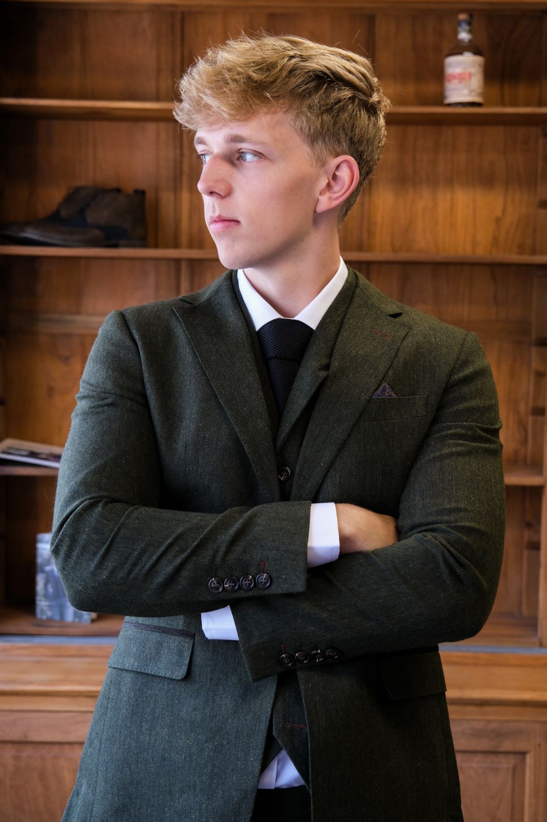 TAVERNY Chief - Costume pour hommes en tweed vert olive.