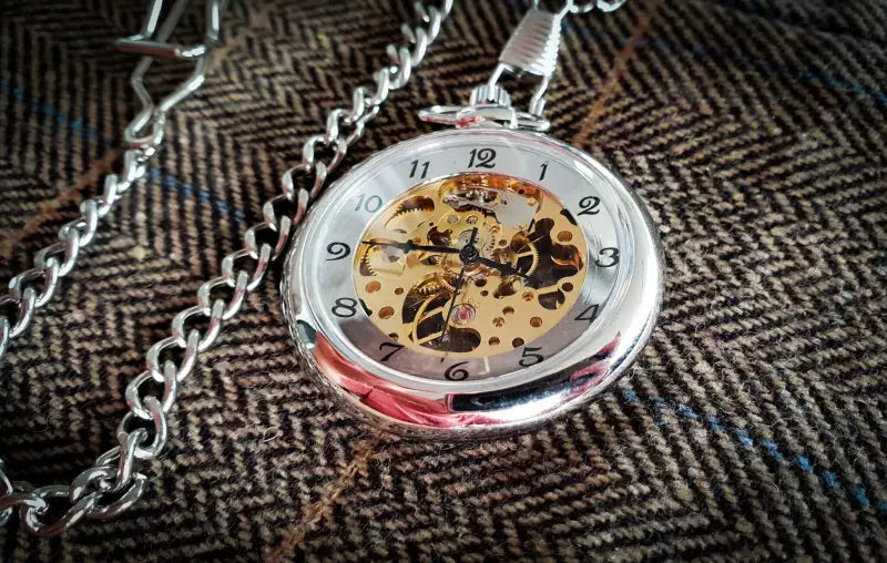 Montre de poche rétro squelette argenté